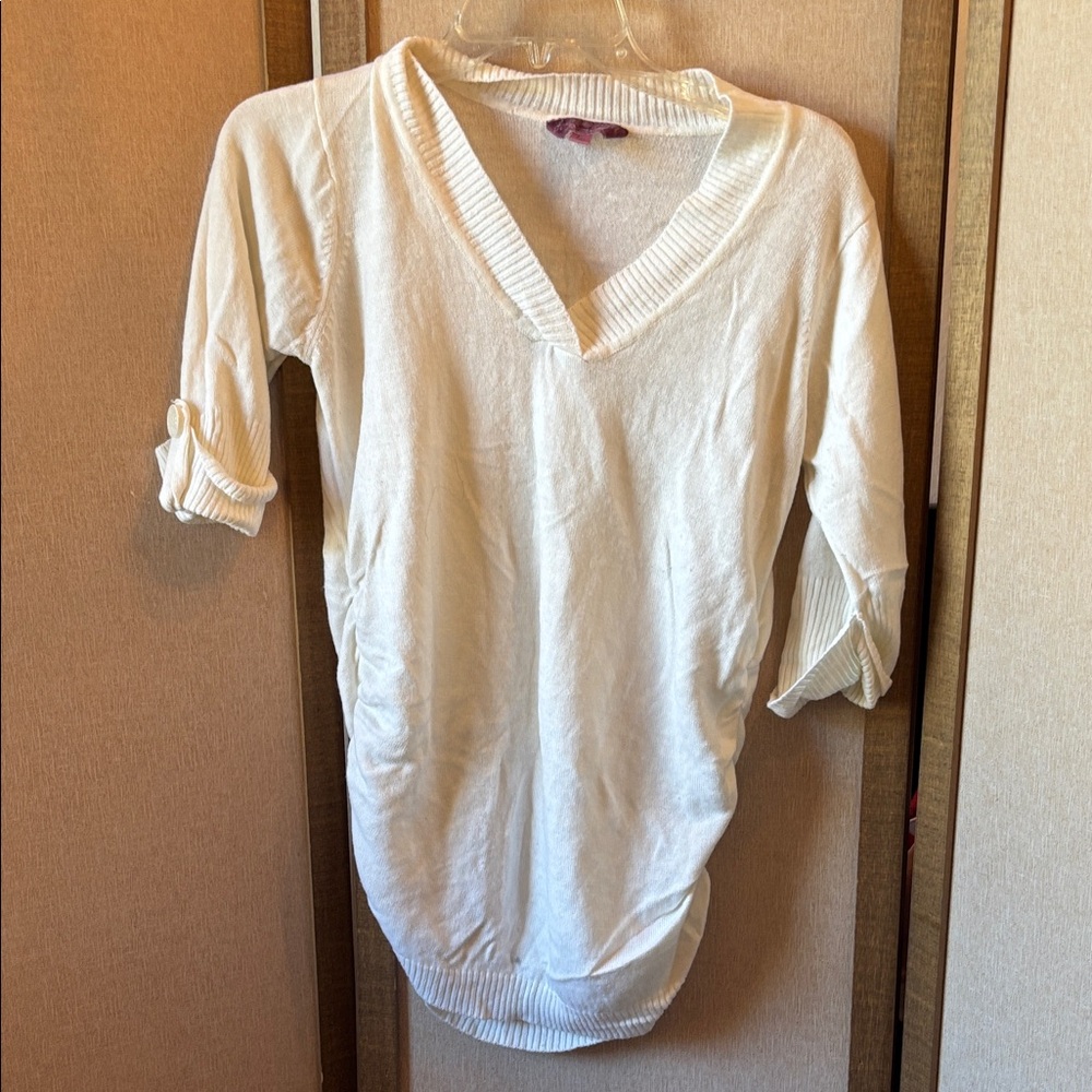 Elegant White V-Neck  juniors sweater large